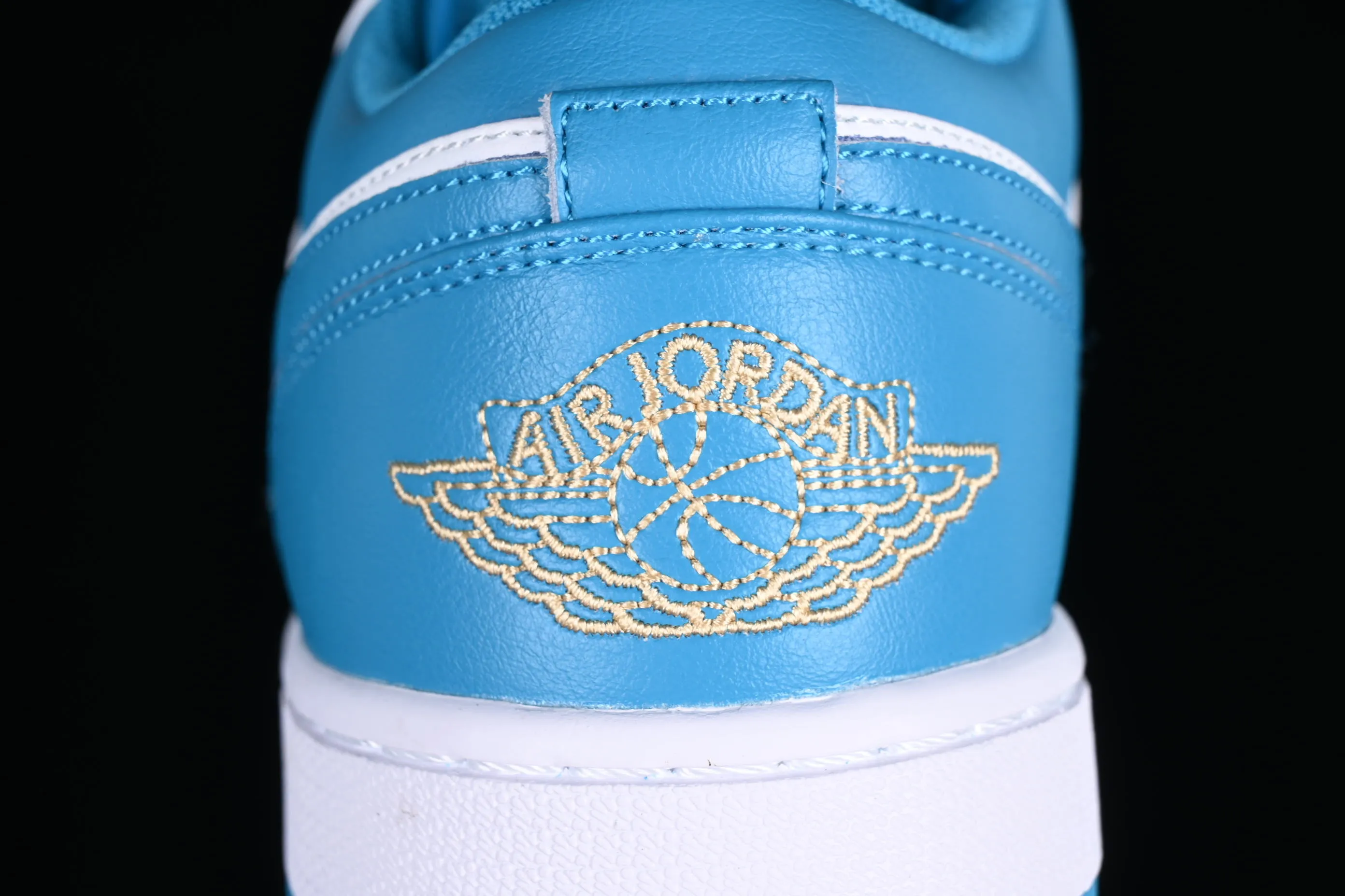 All categories Air Jordan Jordan series basketball shoes Air Jordan 1 Low Air Jordan 1 Low "Aquatone" AJ1 Joe 1 blue and white low-top cultural basketball shoes 553558-174